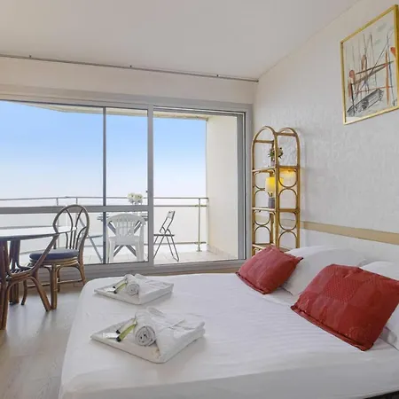 Parado - Welkeys Apartamento Biarriz